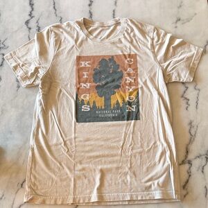 Kings Canyon Graphic Tee - Tan